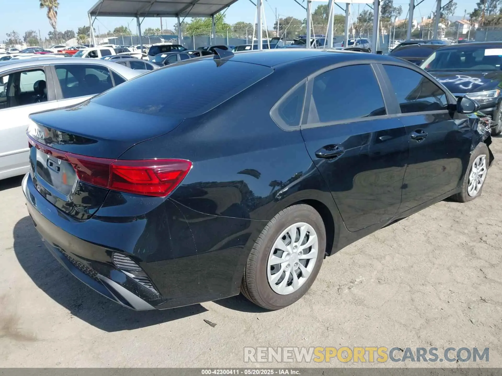 4 Photograph of a damaged car 3KPF24AD6RE802943 KIA FORTE 2024