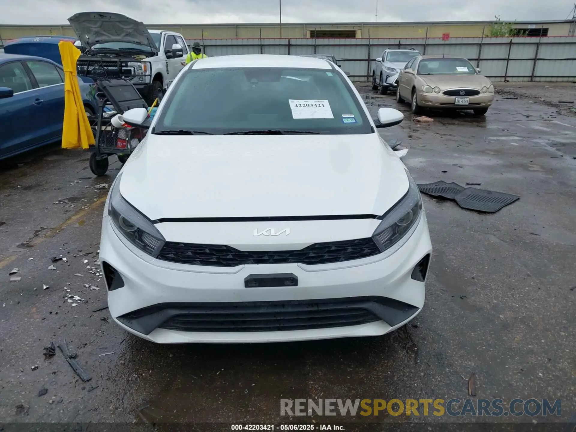 11 Photograph of a damaged car 3KPF24AD6RE810427 KIA FORTE 2024