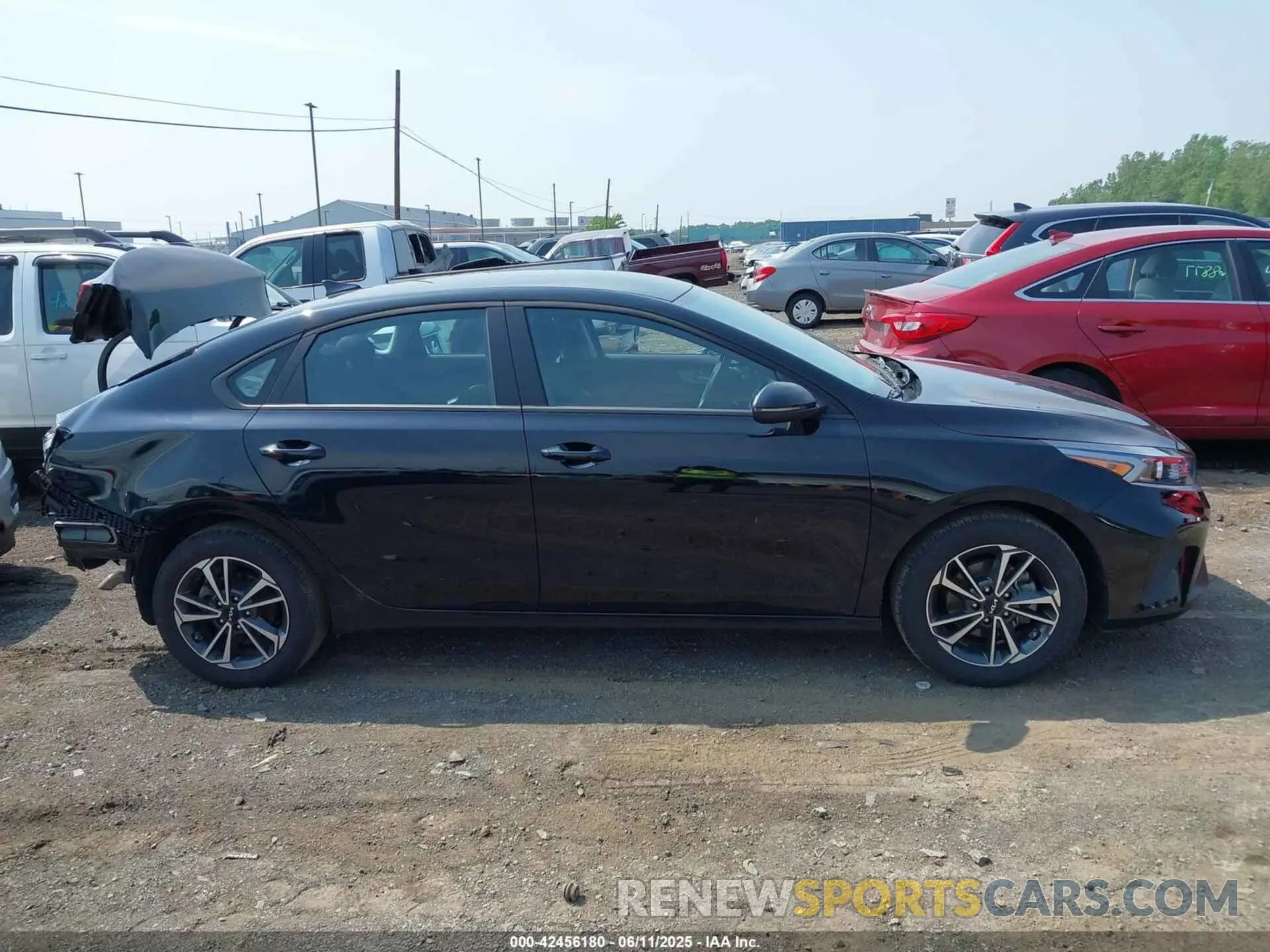13 Photograph of a damaged car 3KPF24AD6RE820763 KIA FORTE 2024