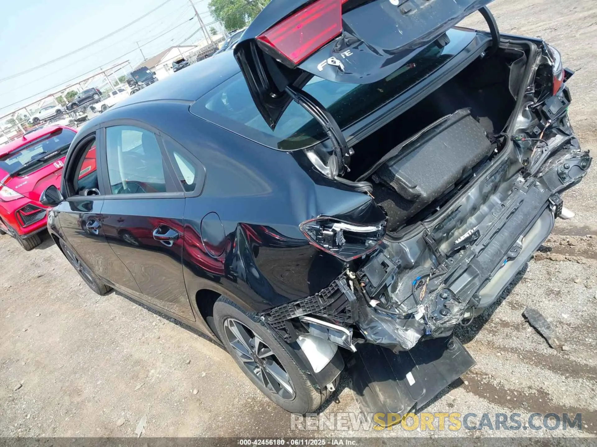 3 Photograph of a damaged car 3KPF24AD6RE820763 KIA FORTE 2024
