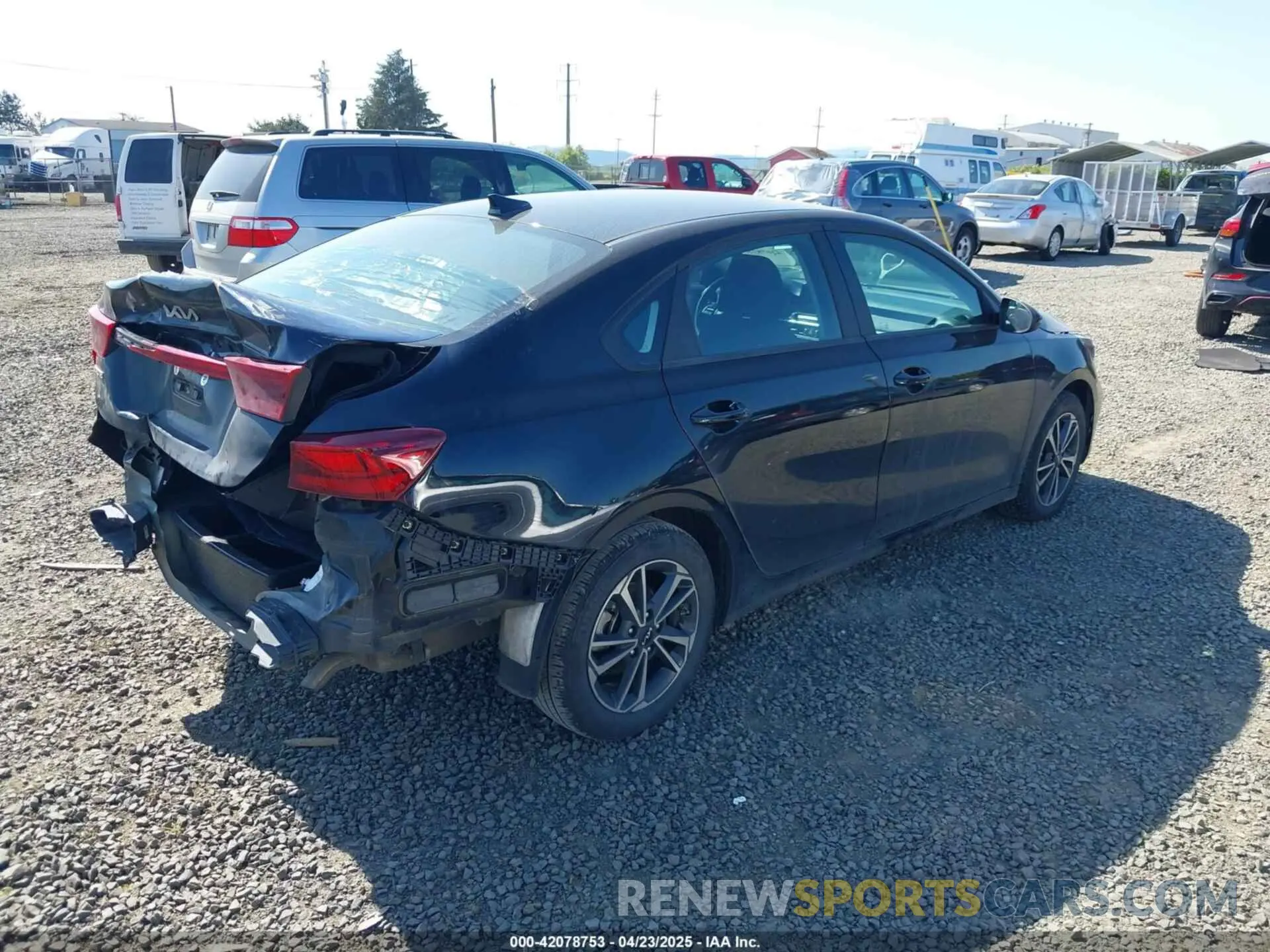 4 Фотография поврежденного автомобиля 3KPF24AD6RE826949 KIA FORTE 2024