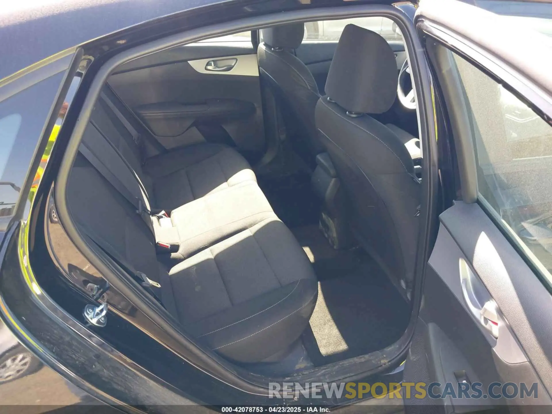 8 Фотография поврежденного автомобиля 3KPF24AD6RE826949 KIA FORTE 2024