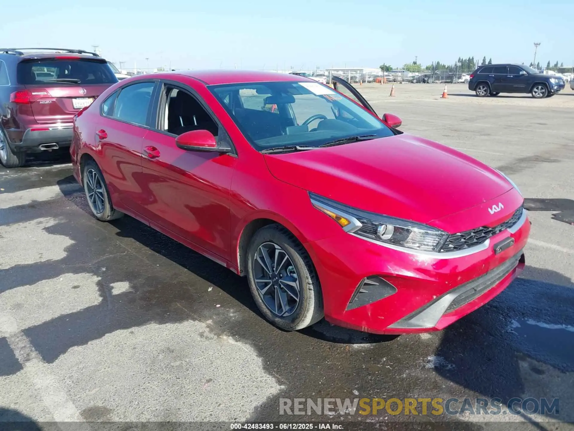 1 Photograph of a damaged car 3KPF24AD6RE835781 KIA FORTE 2024
