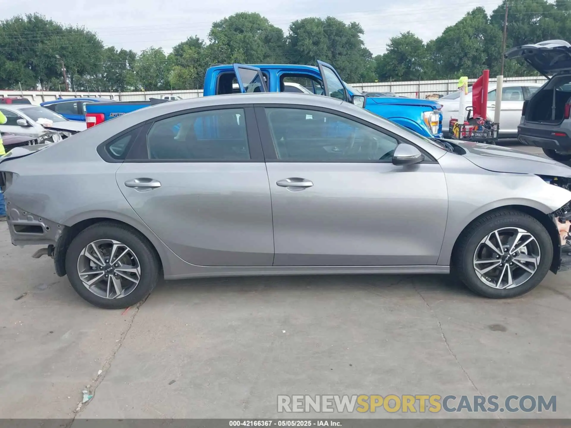 14 Фотография поврежденного автомобиля 3KPF24AD6RE836512 KIA FORTE 2024