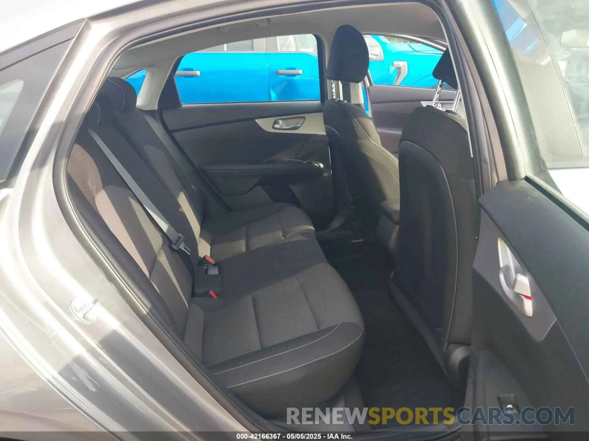 8 Фотография поврежденного автомобиля 3KPF24AD6RE836512 KIA FORTE 2024