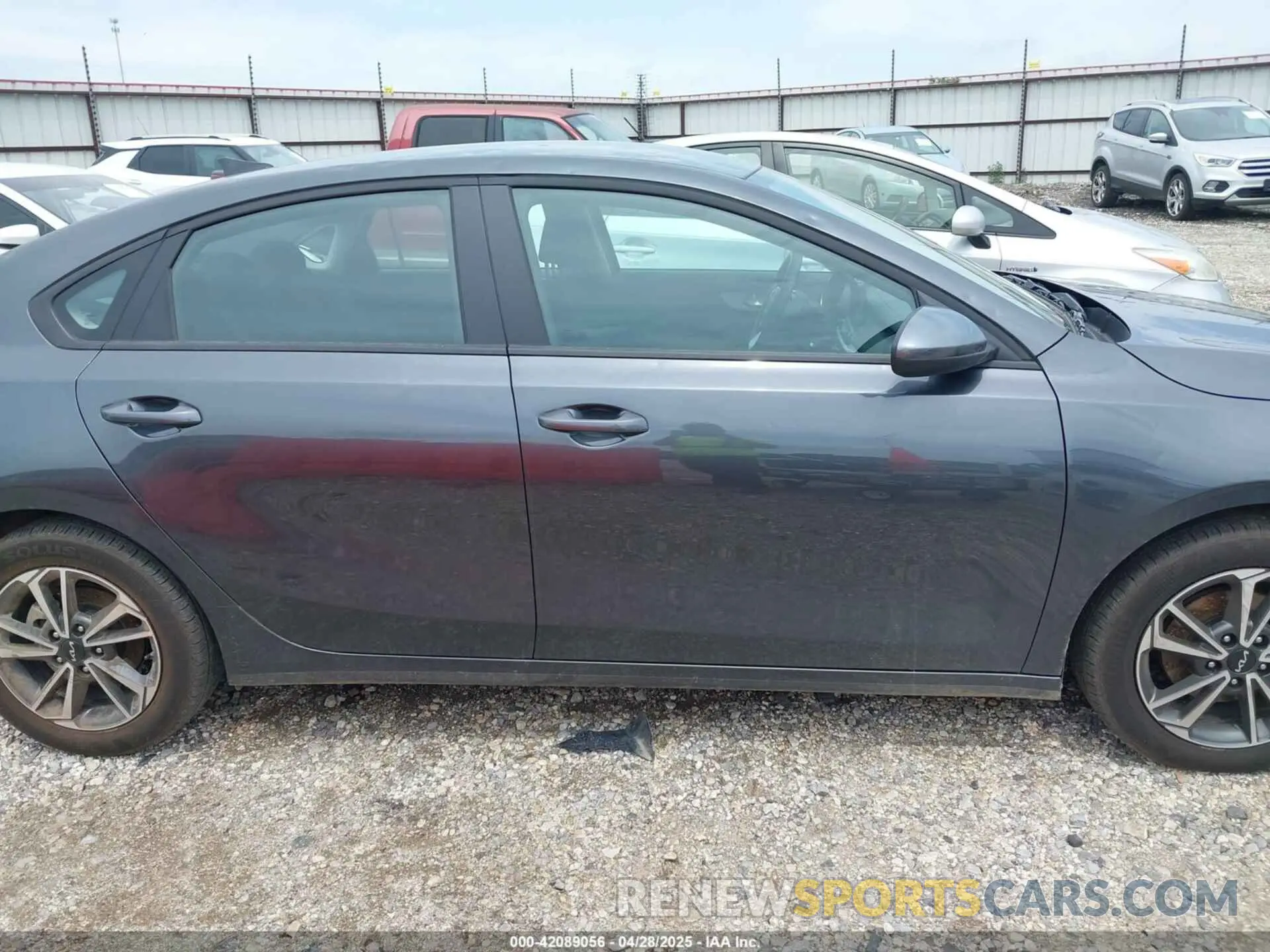 13 Photograph of a damaged car 3KPF24AD6RE841015 KIA FORTE 2024