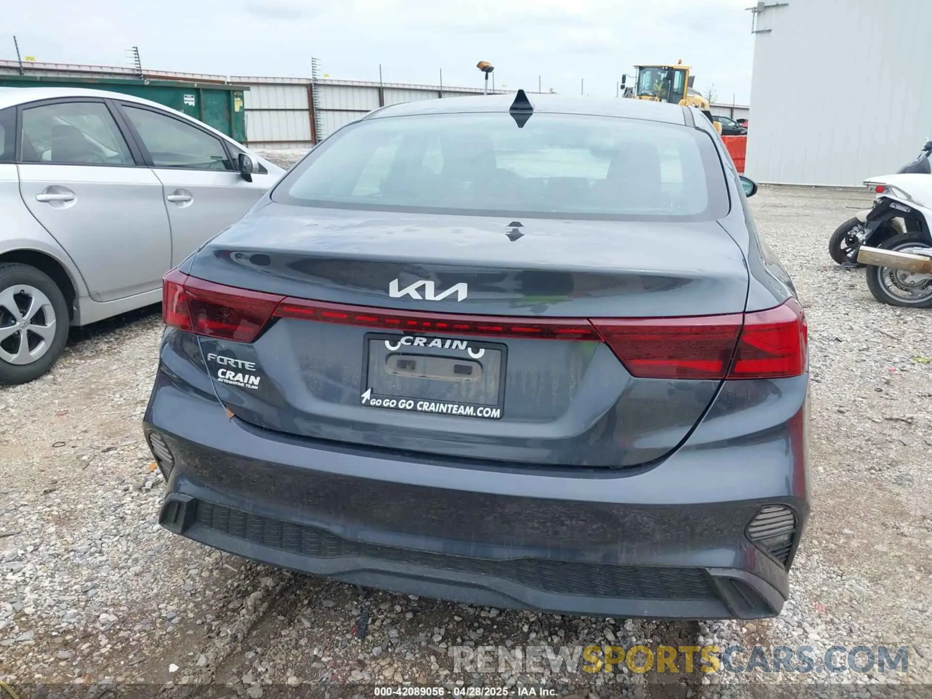 16 Photograph of a damaged car 3KPF24AD6RE841015 KIA FORTE 2024