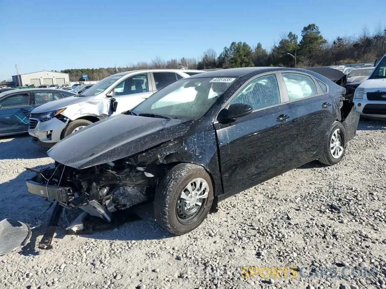 1 Photograph of a damaged car 3KPF24AD7RE699094 KIA FORTE 2024