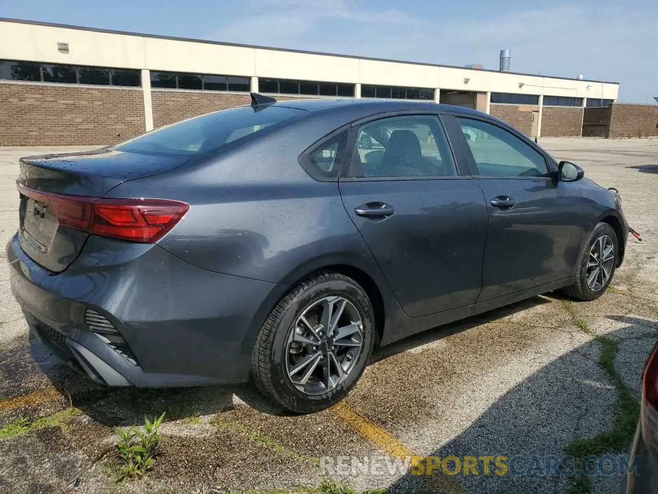 3 Photograph of a damaged car 3KPF24AD7RE739478 KIA FORTE 2024