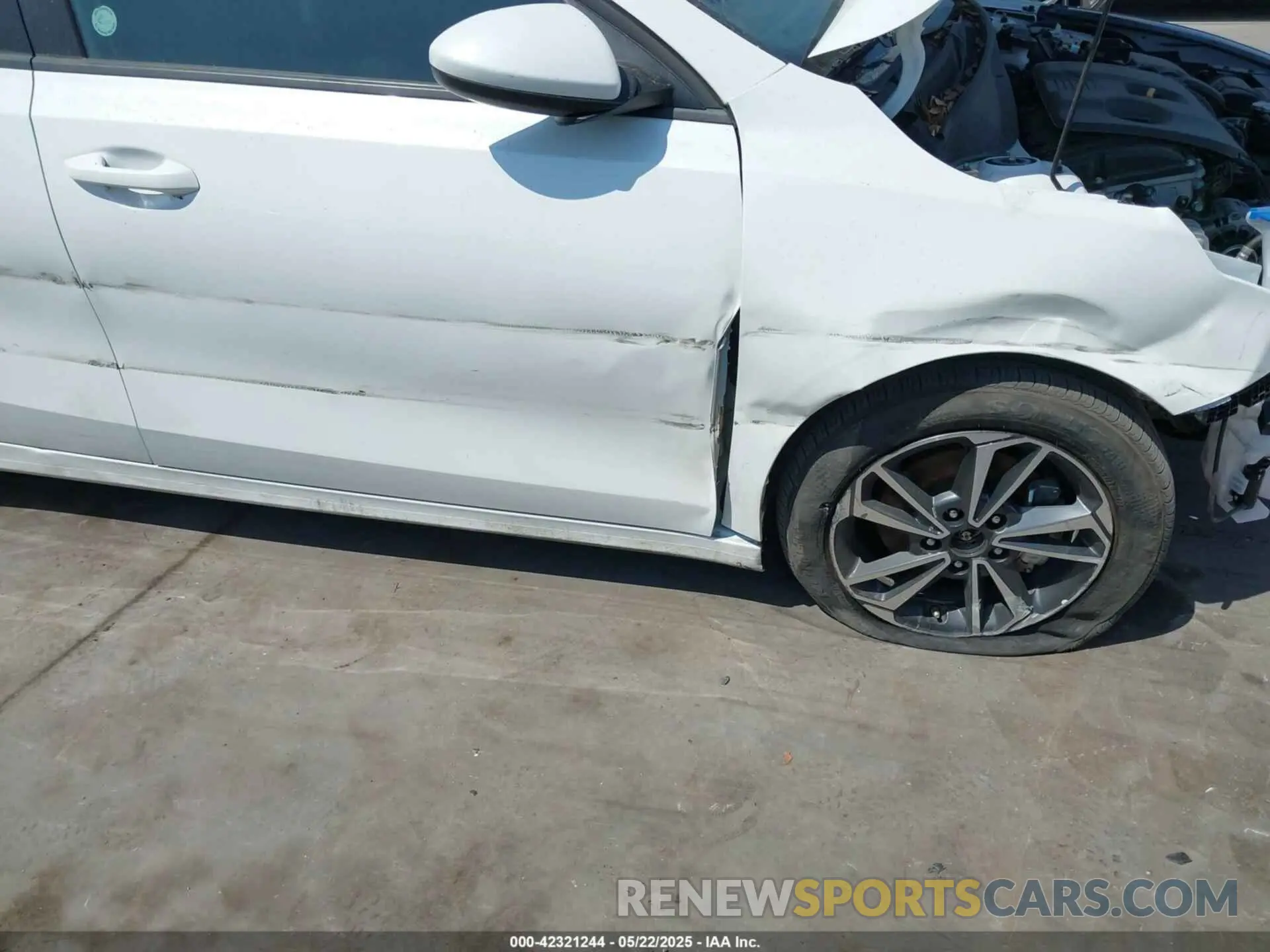 18 Photograph of a damaged car 3KPF24AD7RE765000 KIA FORTE 2024