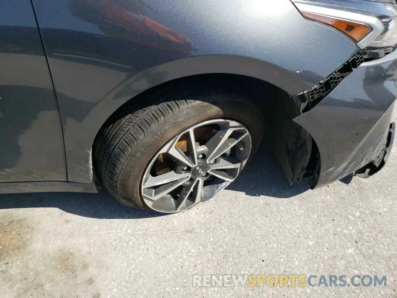 10 Photograph of a damaged car 3KPF24AD7RE829147 KIA FORTE 2024