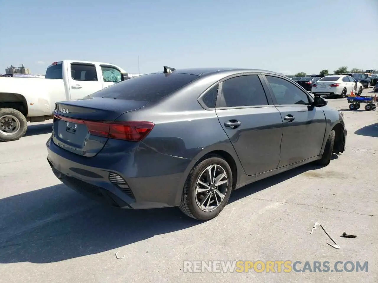 3 Photograph of a damaged car 3KPF24AD7RE829147 KIA FORTE 2024
