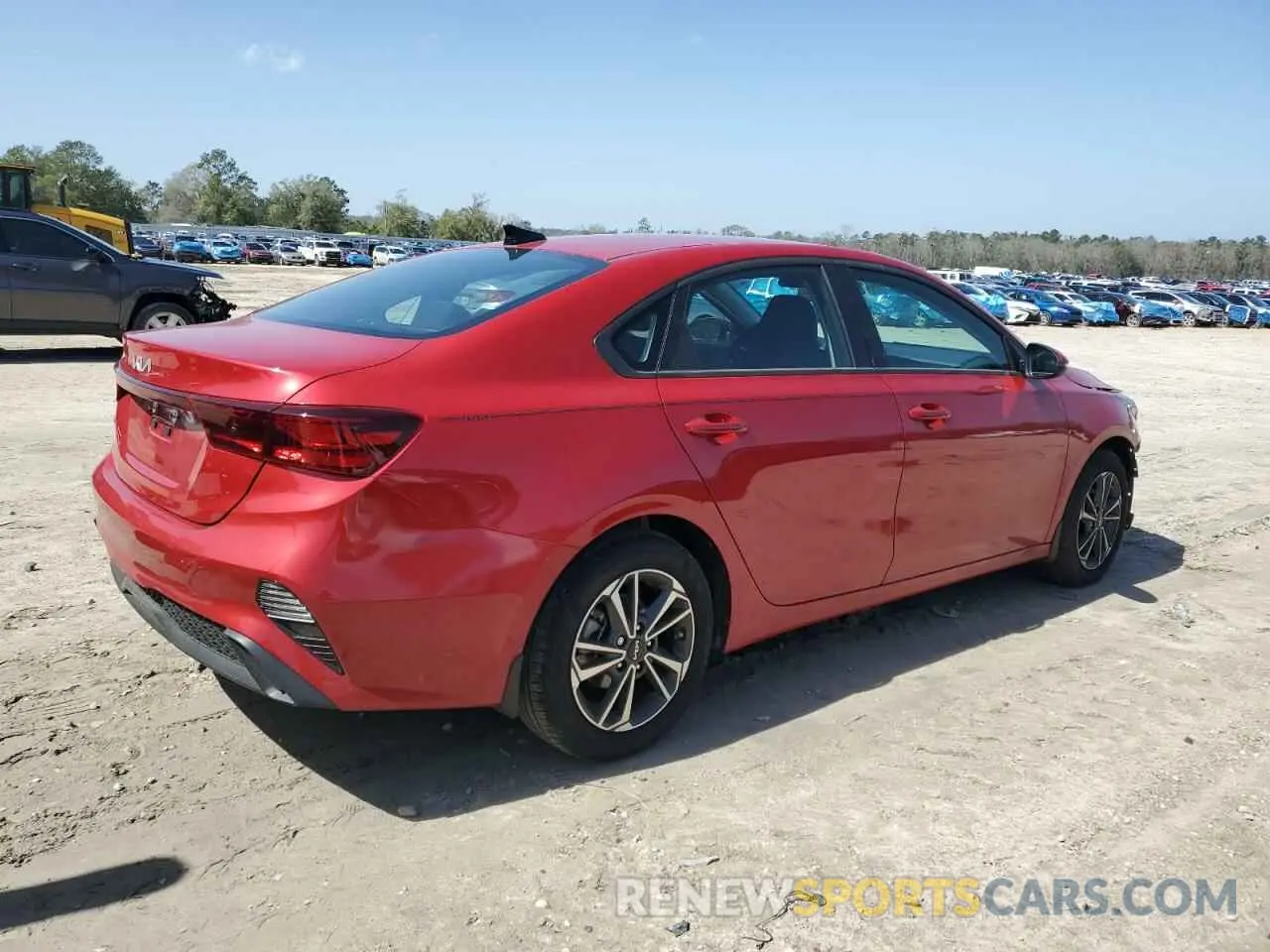 3 Фотография поврежденного автомобиля 3KPF24AD7RE830864 KIA FORTE 2024