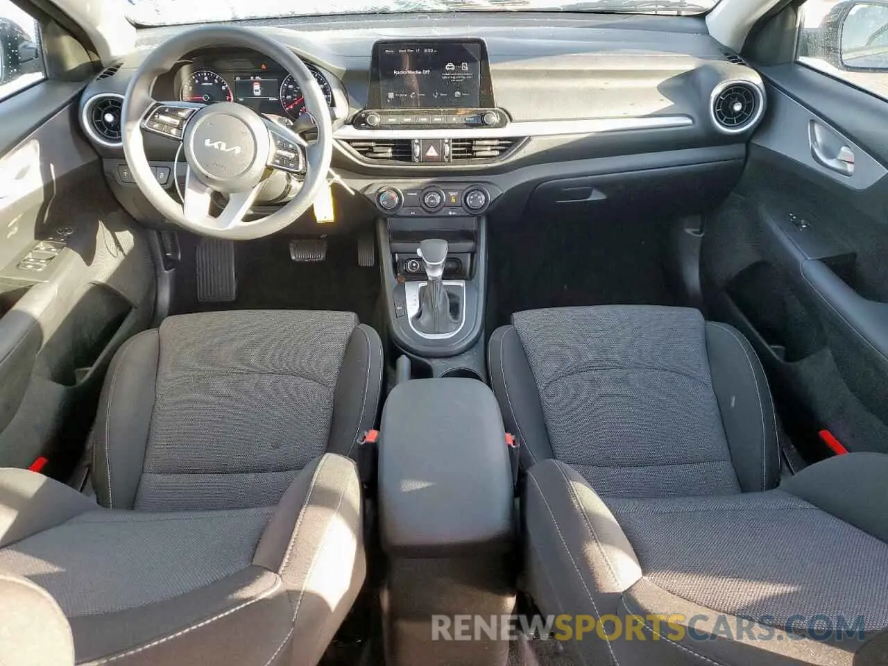 8 Фотография поврежденного автомобиля 3KPF24AD7RE837765 KIA FORTE 2024