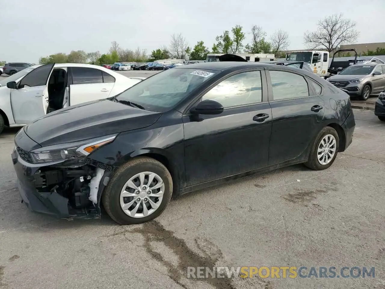 1 Photograph of a damaged car 3KPF24AD8RE752983 KIA FORTE 2024
