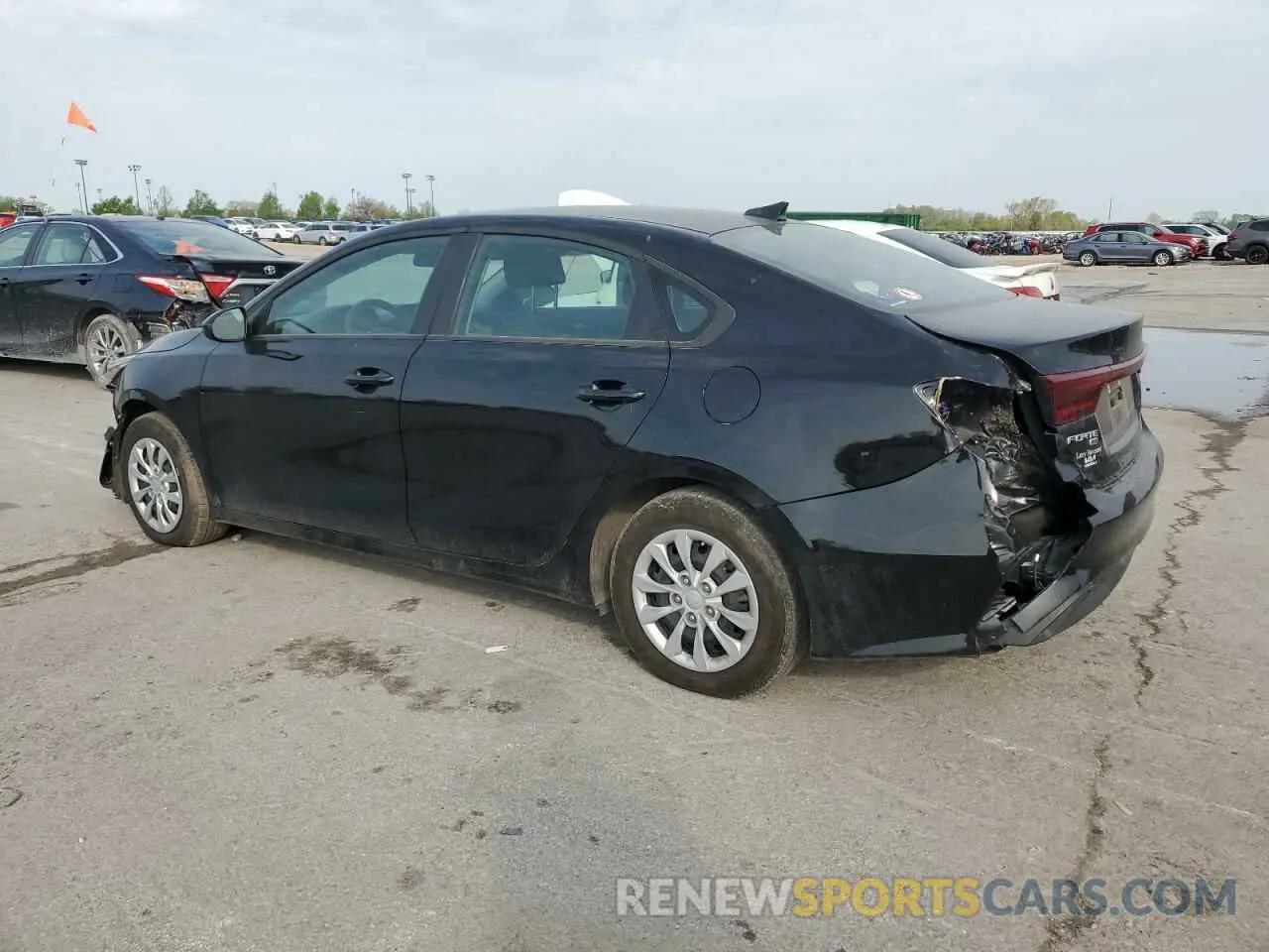 2 Photograph of a damaged car 3KPF24AD8RE752983 KIA FORTE 2024