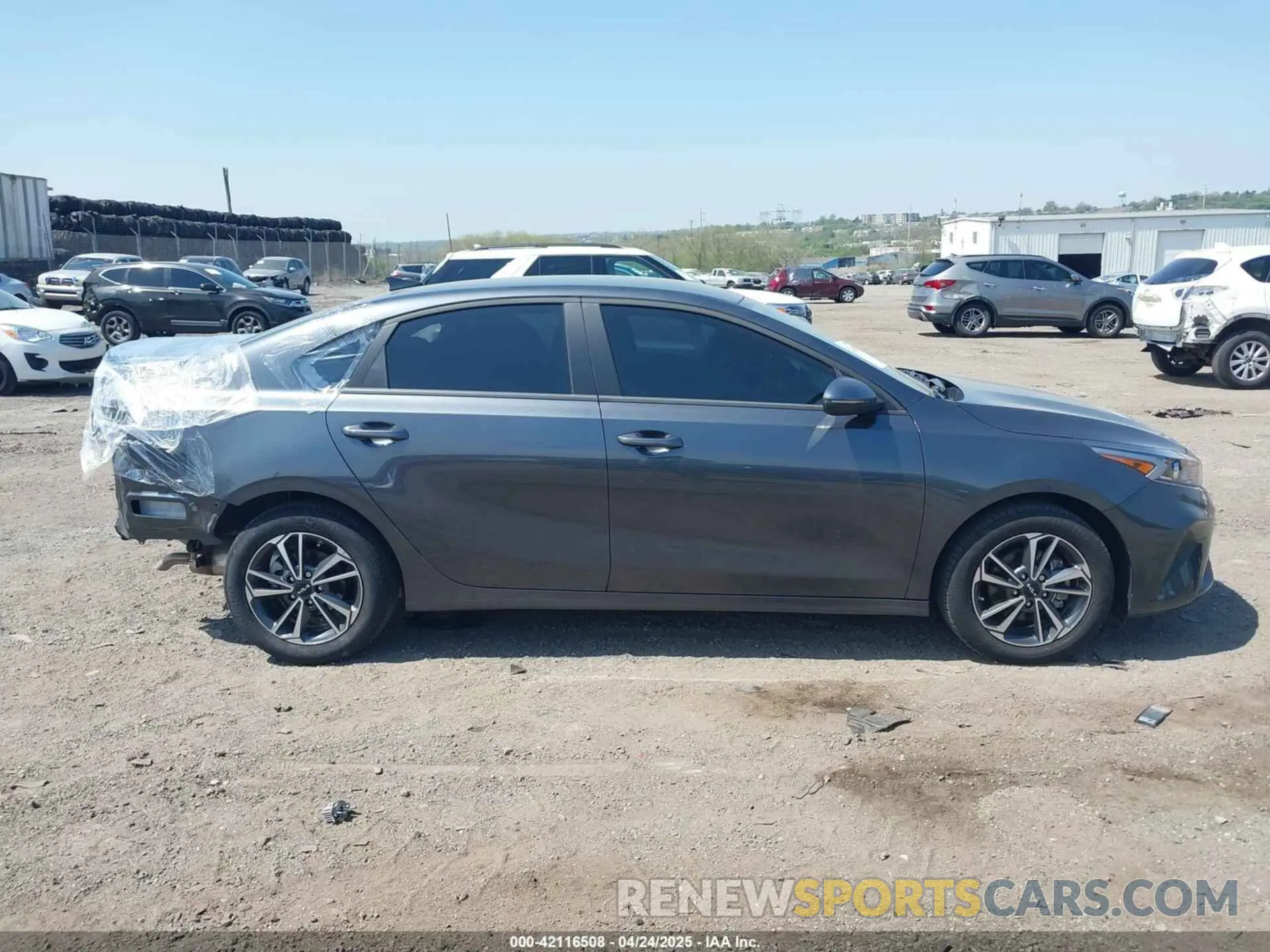 13 Фотография поврежденного автомобиля 3KPF24AD8RE762302 KIA FORTE 2024