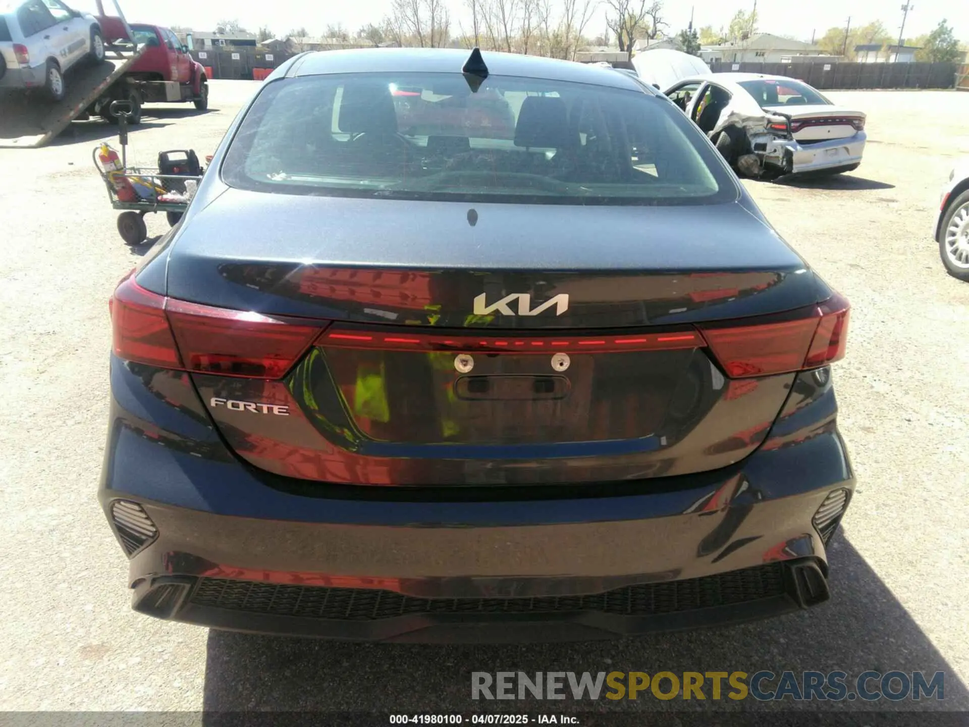 16 Фотография поврежденного автомобиля 3KPF24AD8RE768200 KIA FORTE 2024