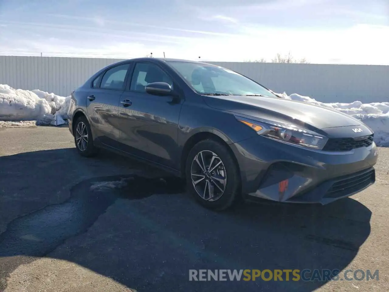 4 Photograph of a damaged car 3KPF24AD8RE784879 KIA FORTE 2024