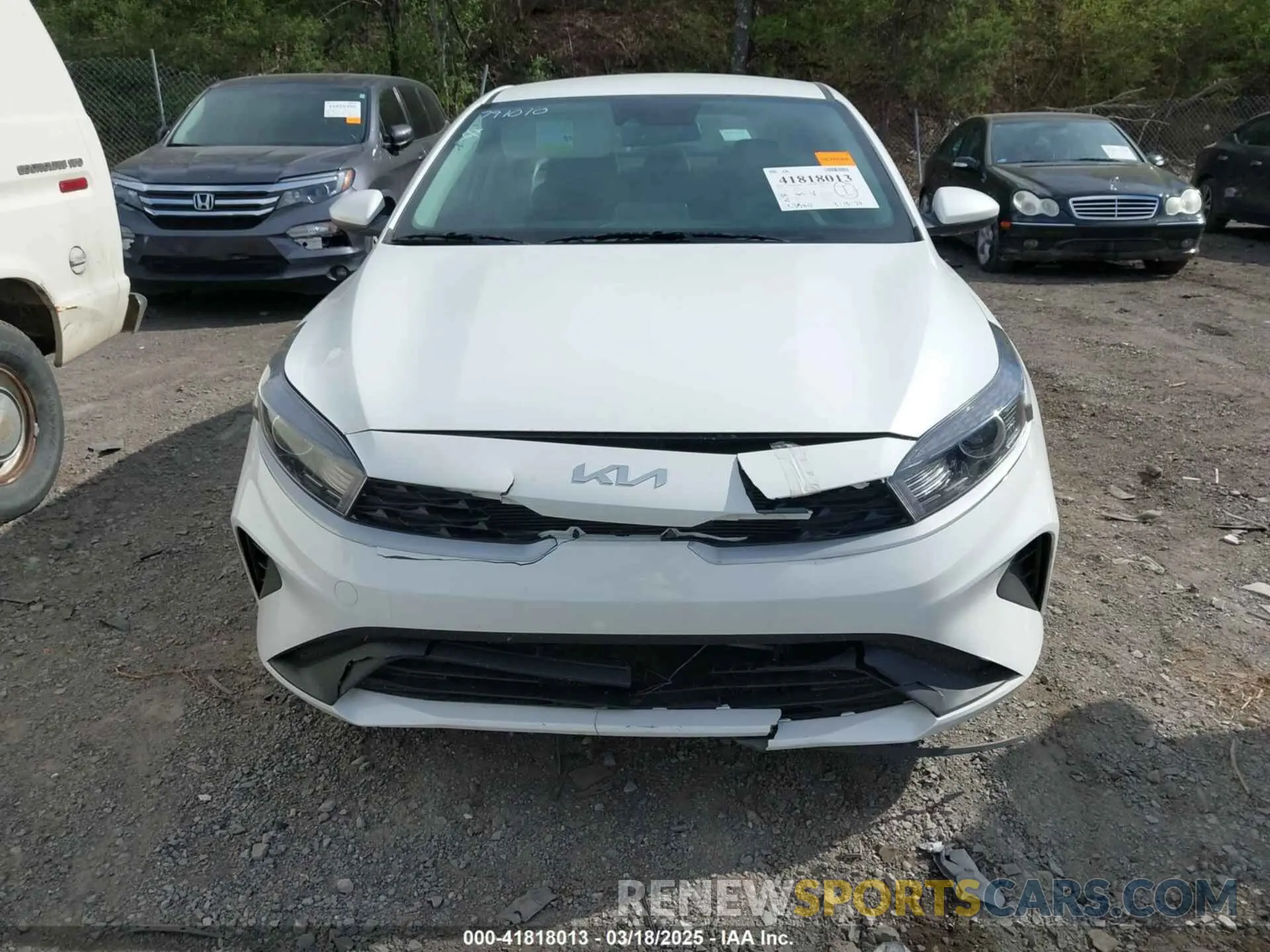 12 Фотография поврежденного автомобиля 3KPF24AD8RE791010 KIA FORTE 2024