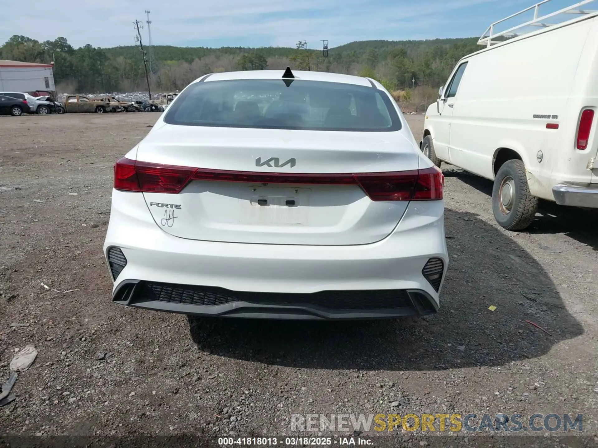 16 Фотография поврежденного автомобиля 3KPF24AD8RE791010 KIA FORTE 2024