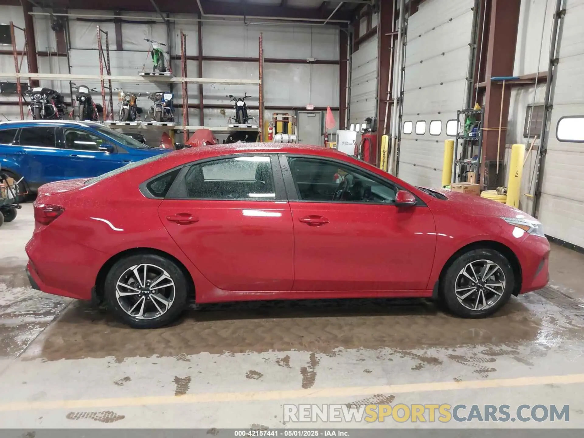 13 Photograph of a damaged car 3KPF24AD9RE709141 KIA FORTE 2024