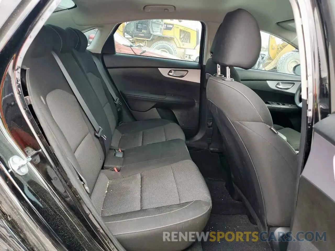 10 Фотография поврежденного автомобиля 3KPF24AD9RE726361 KIA FORTE 2024