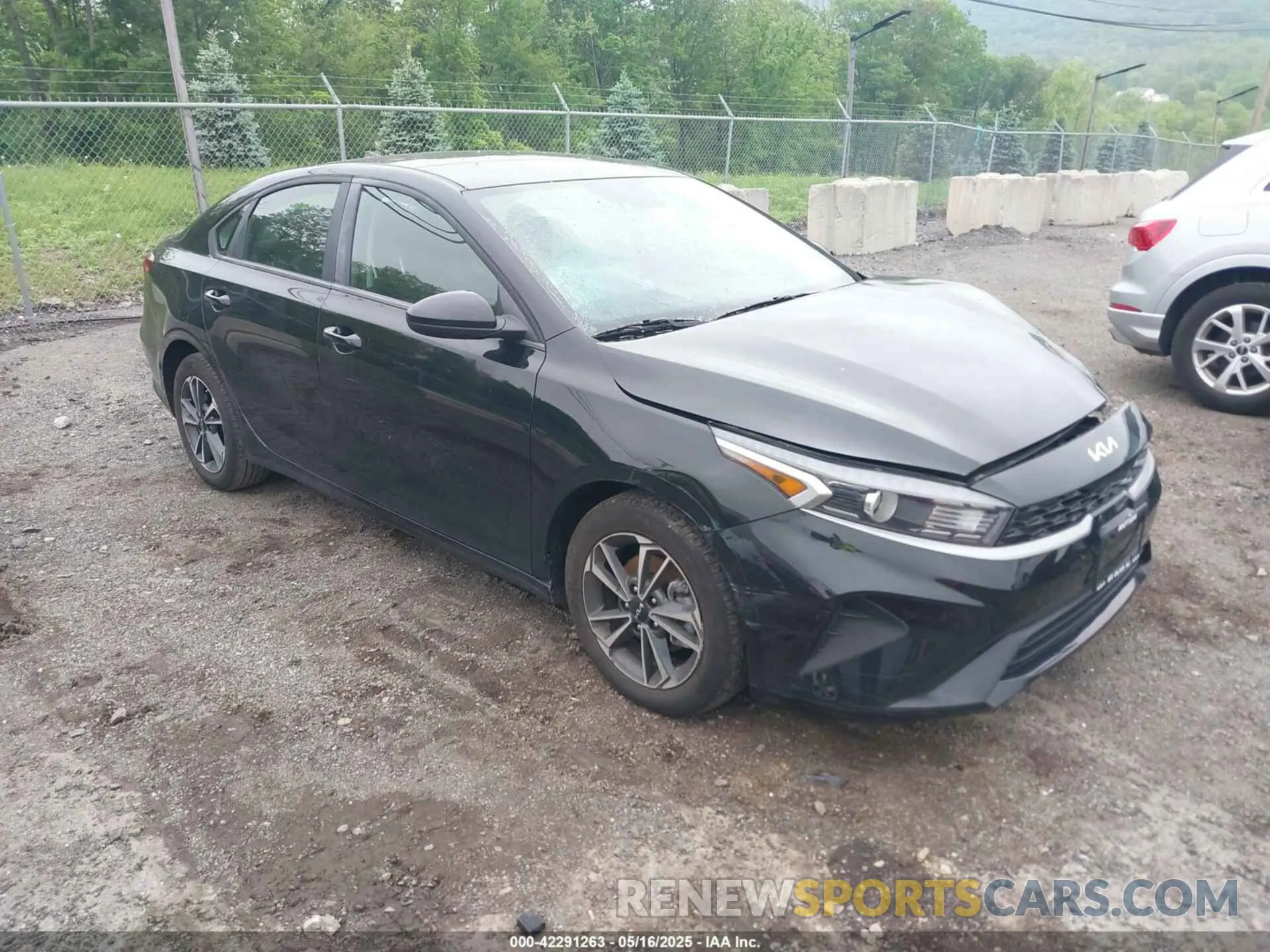 1 Фотография поврежденного автомобиля 3KPF24AD9RE742561 KIA FORTE 2024