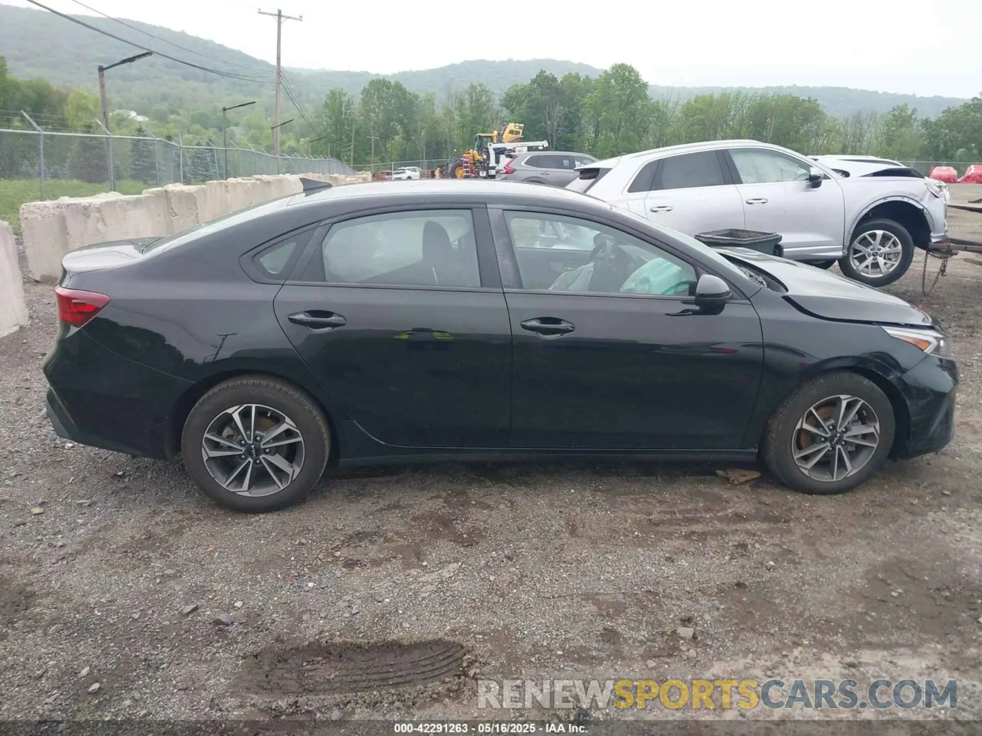 13 Фотография поврежденного автомобиля 3KPF24AD9RE742561 KIA FORTE 2024