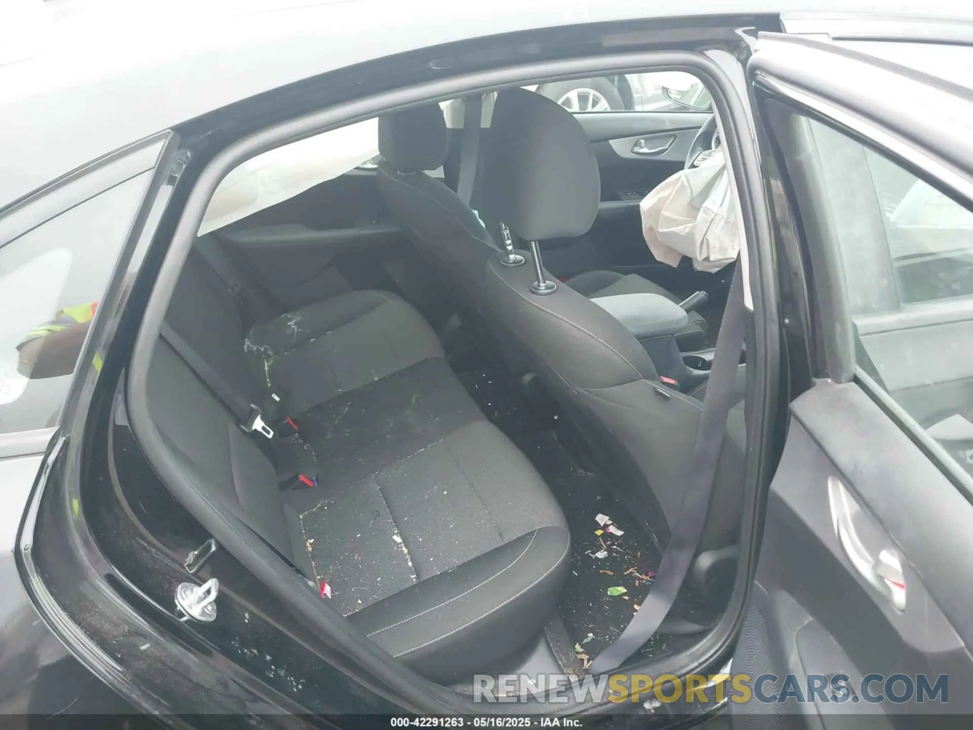 8 Фотография поврежденного автомобиля 3KPF24AD9RE742561 KIA FORTE 2024