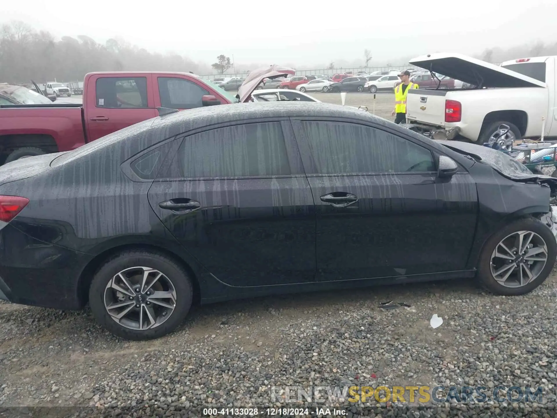 14 Photograph of a damaged car 3KPF24AD9RE748876 KIA FORTE 2024
