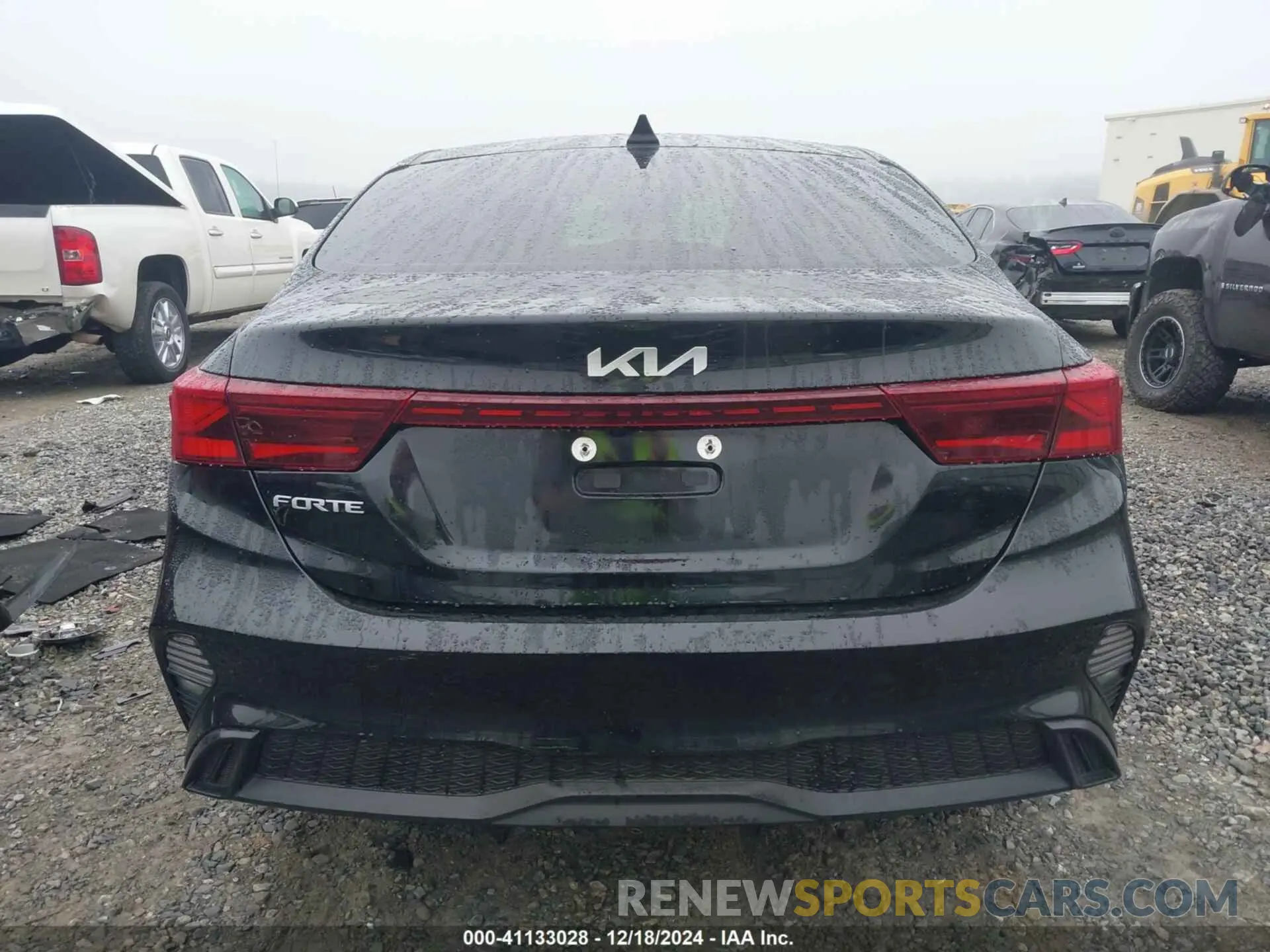 17 Photograph of a damaged car 3KPF24AD9RE748876 KIA FORTE 2024