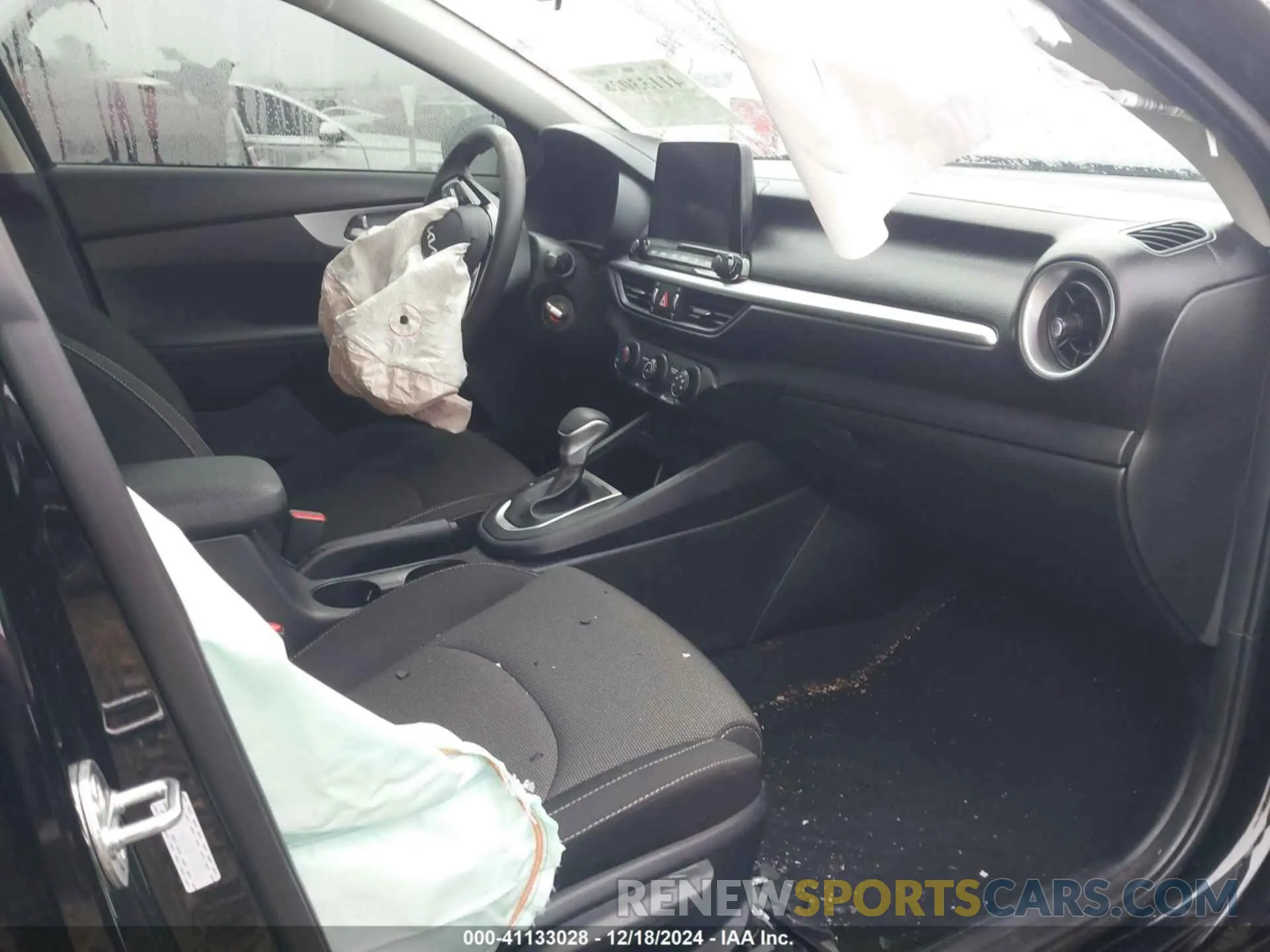 5 Photograph of a damaged car 3KPF24AD9RE748876 KIA FORTE 2024