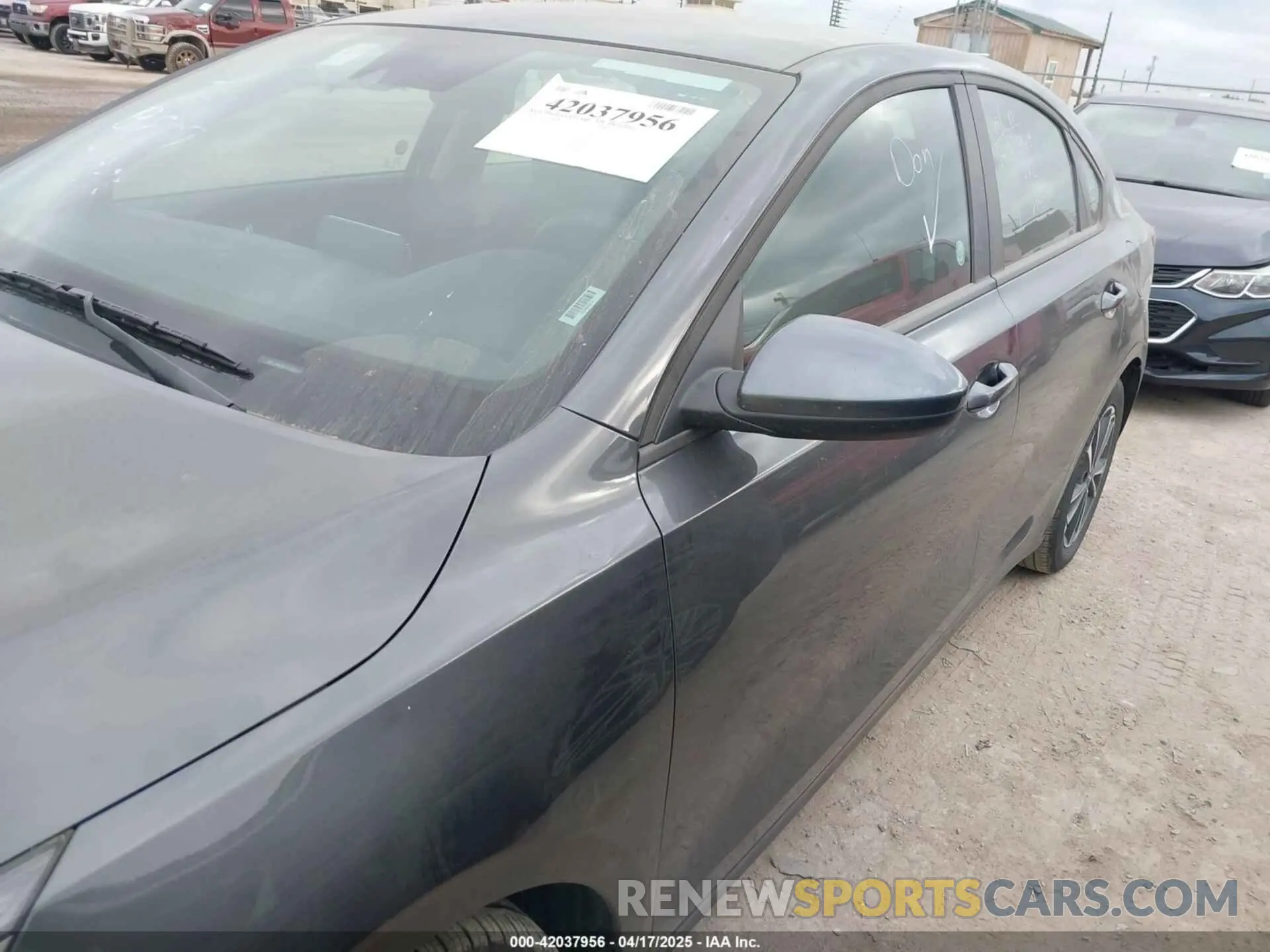 18 Photograph of a damaged car 3KPF24AD9RE767959 KIA FORTE 2024