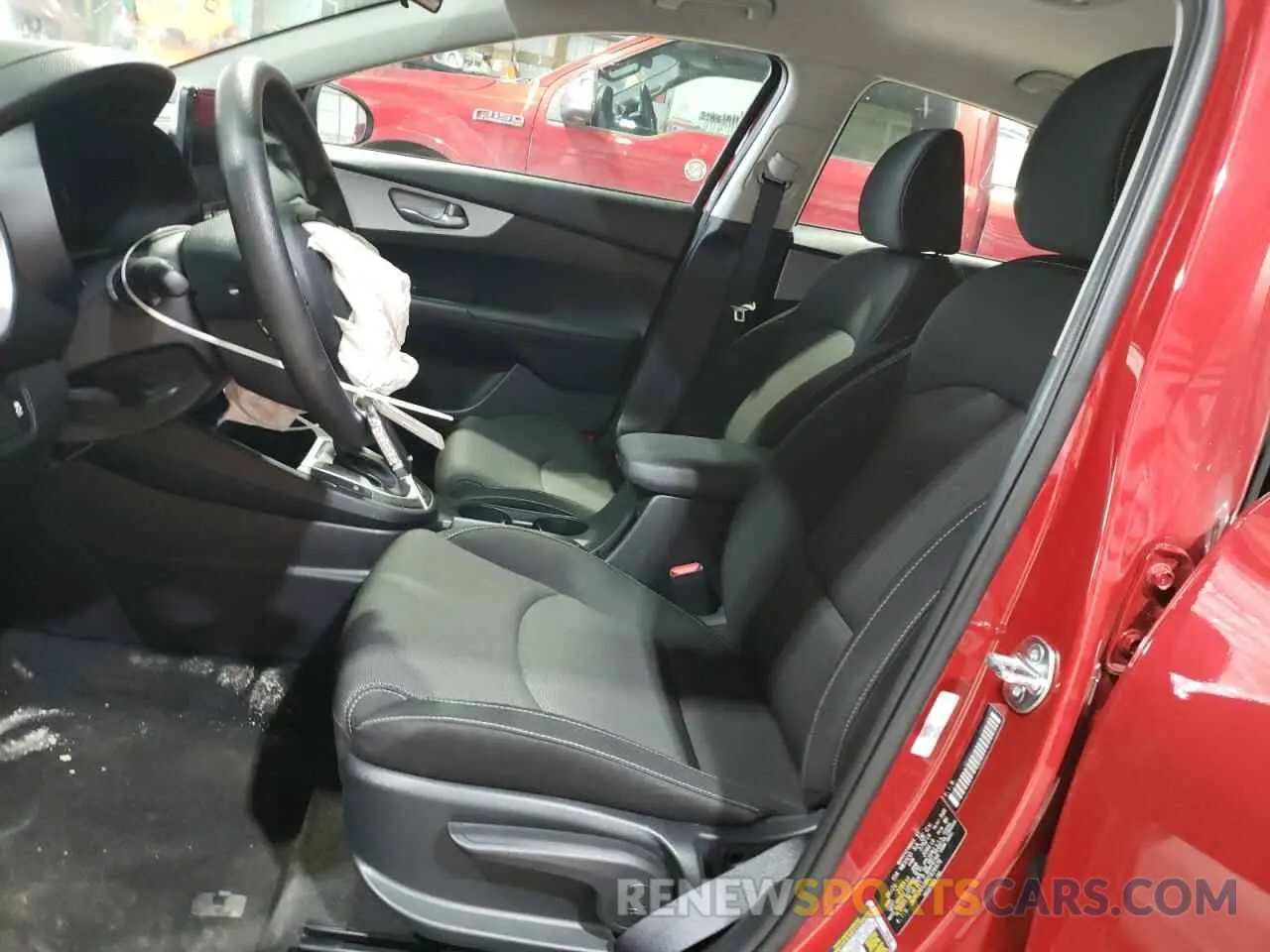 7 Фотография поврежденного автомобиля 3KPF24AD9RE816979 KIA FORTE 2024