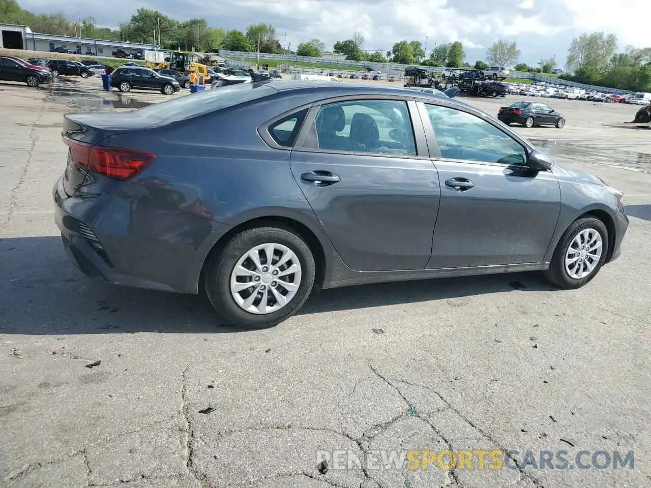 3 Photograph of a damaged car 3KPF24AD9RE821714 KIA FORTE 2024