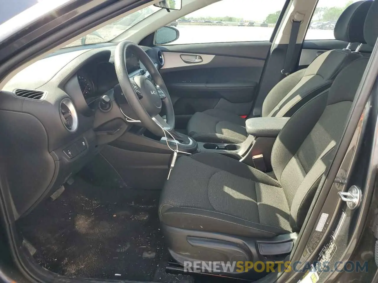 7 Photograph of a damaged car 3KPF24AD9RE821714 KIA FORTE 2024
