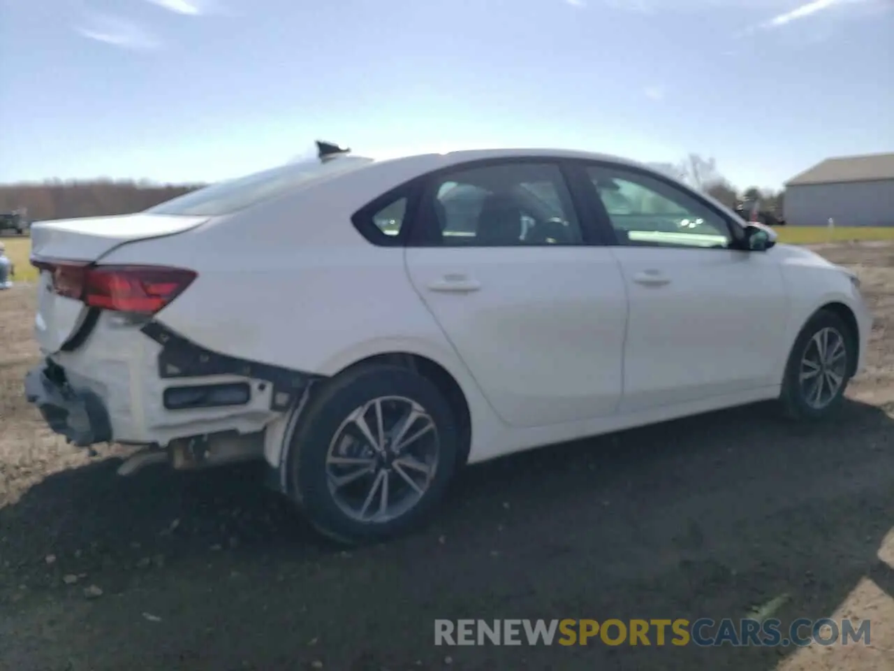 3 Фотография поврежденного автомобиля 3KPF24AD9RE822376 KIA FORTE 2024