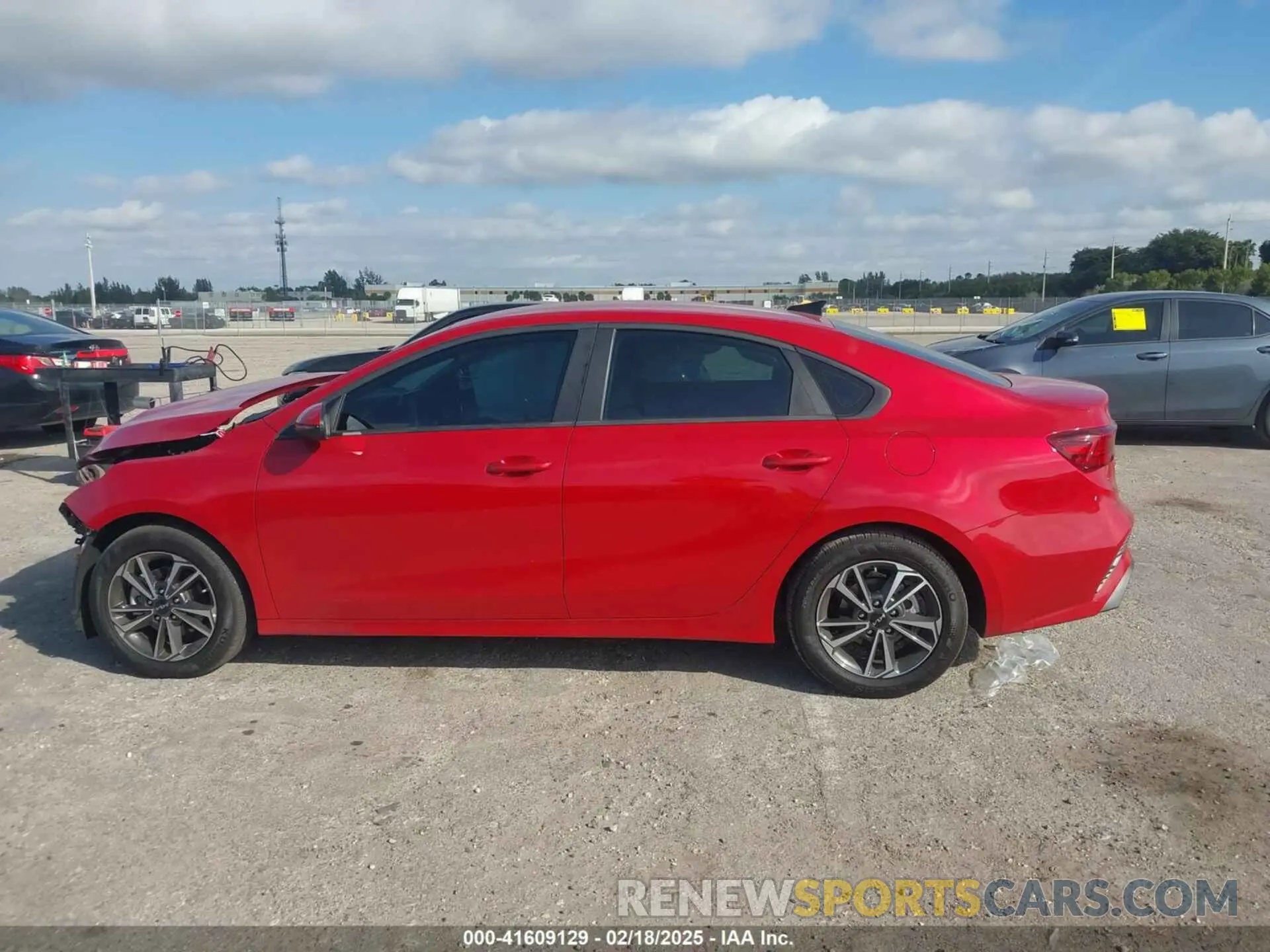 15 Фотография поврежденного автомобиля 3KPF24AD9RE827089 KIA FORTE 2024