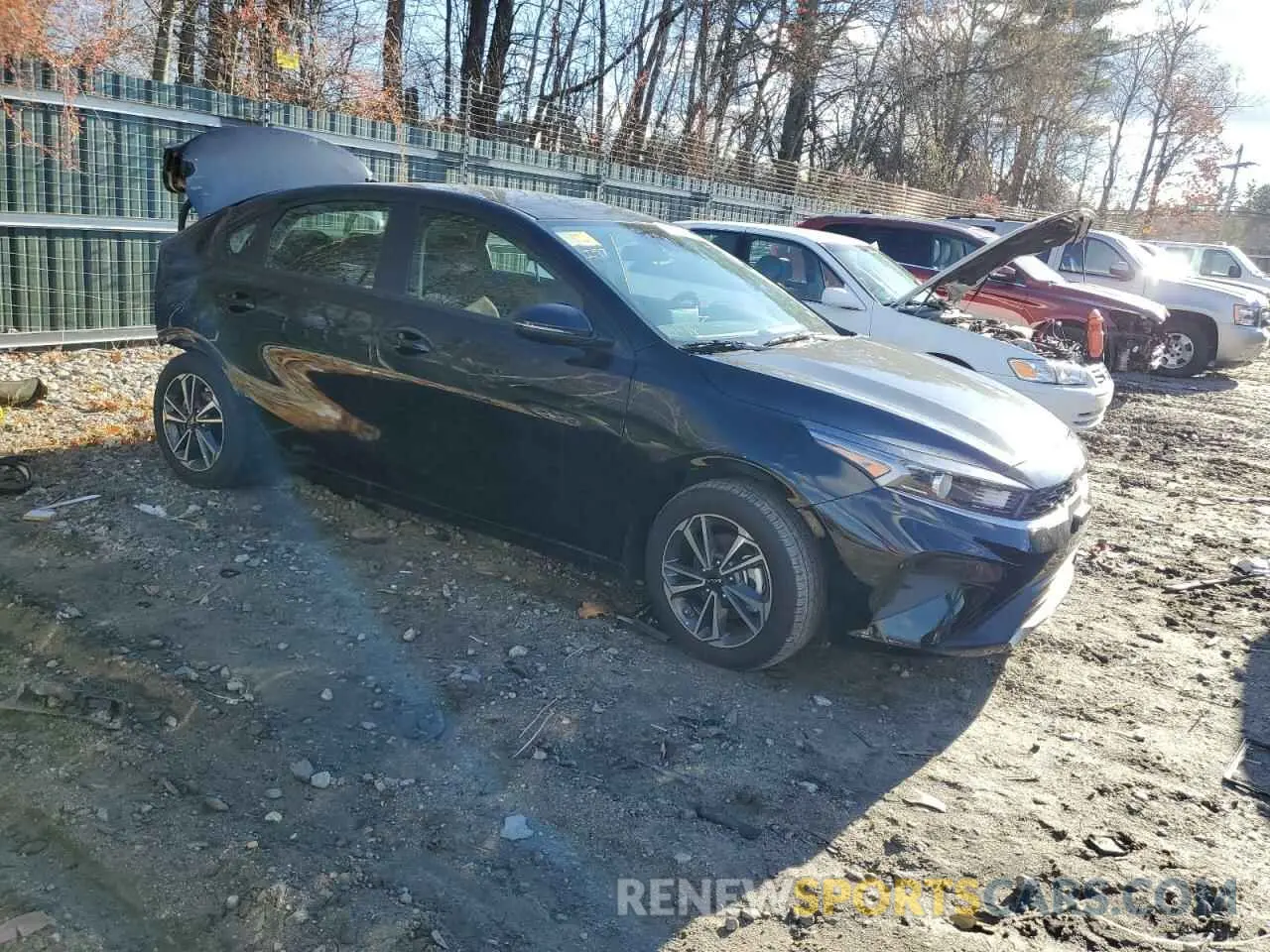 4 Фотография поврежденного автомобиля 3KPF24AD9RE830977 KIA FORTE 2024
