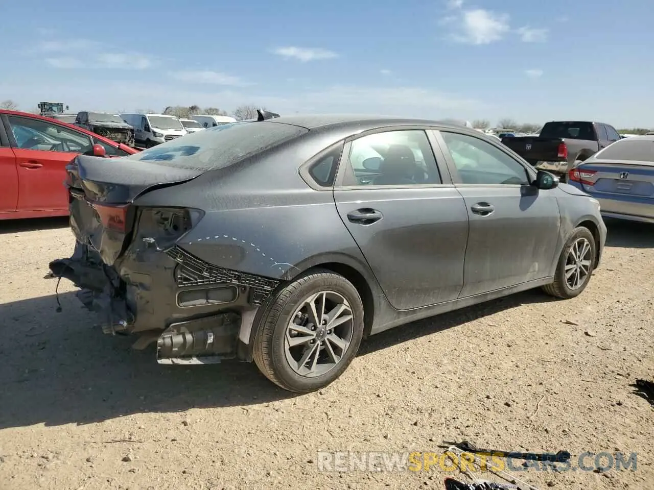 3 Photograph of a damaged car 3KPF24AD9RE839372 KIA FORTE 2024