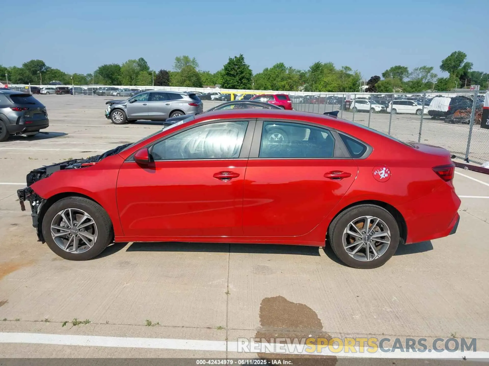 14 Фотография поврежденного автомобиля 3KPF24ADXRE702859 KIA FORTE 2024