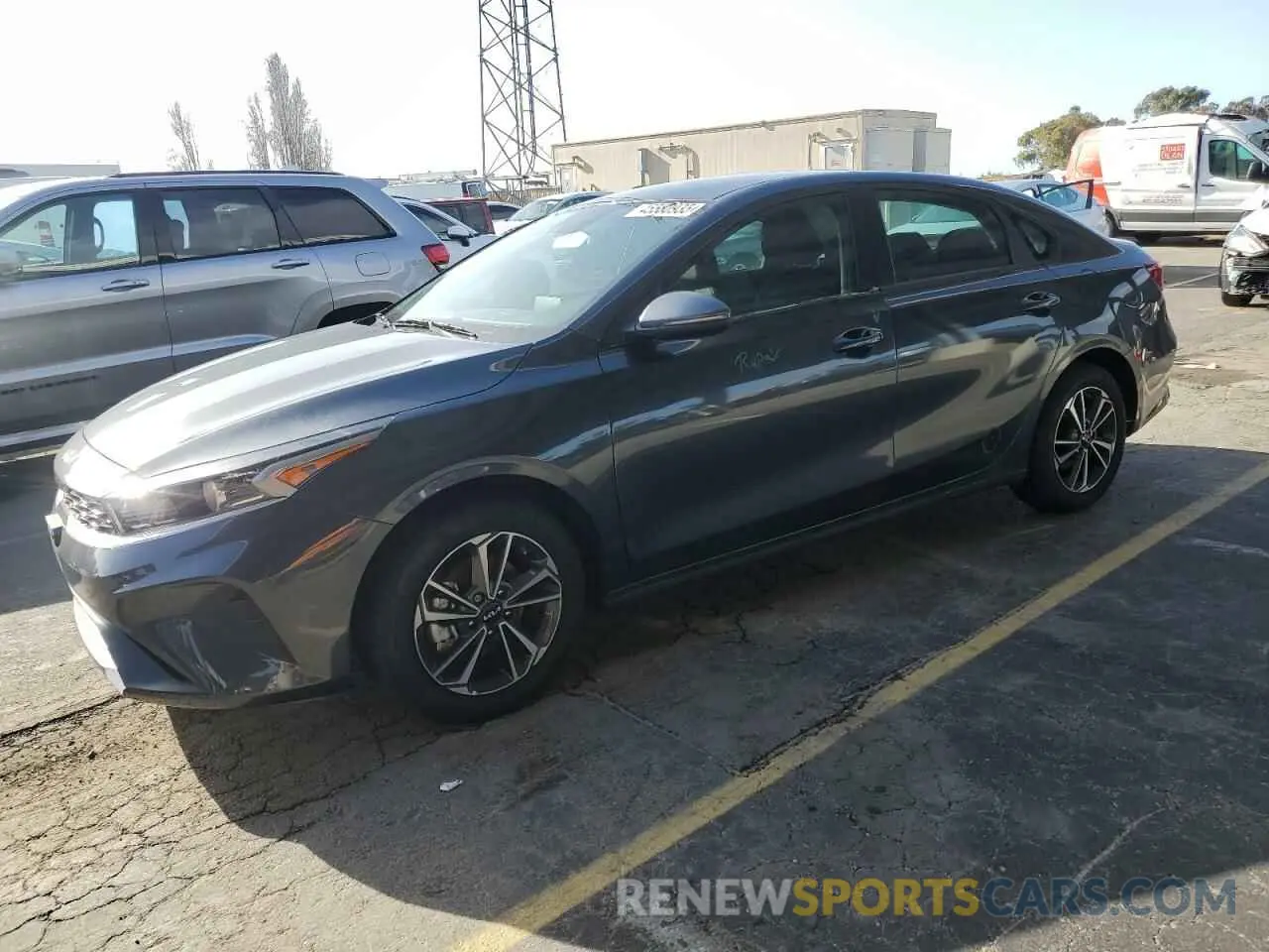 1 Photograph of a damaged car 3KPF24ADXRE709083 KIA FORTE 2024