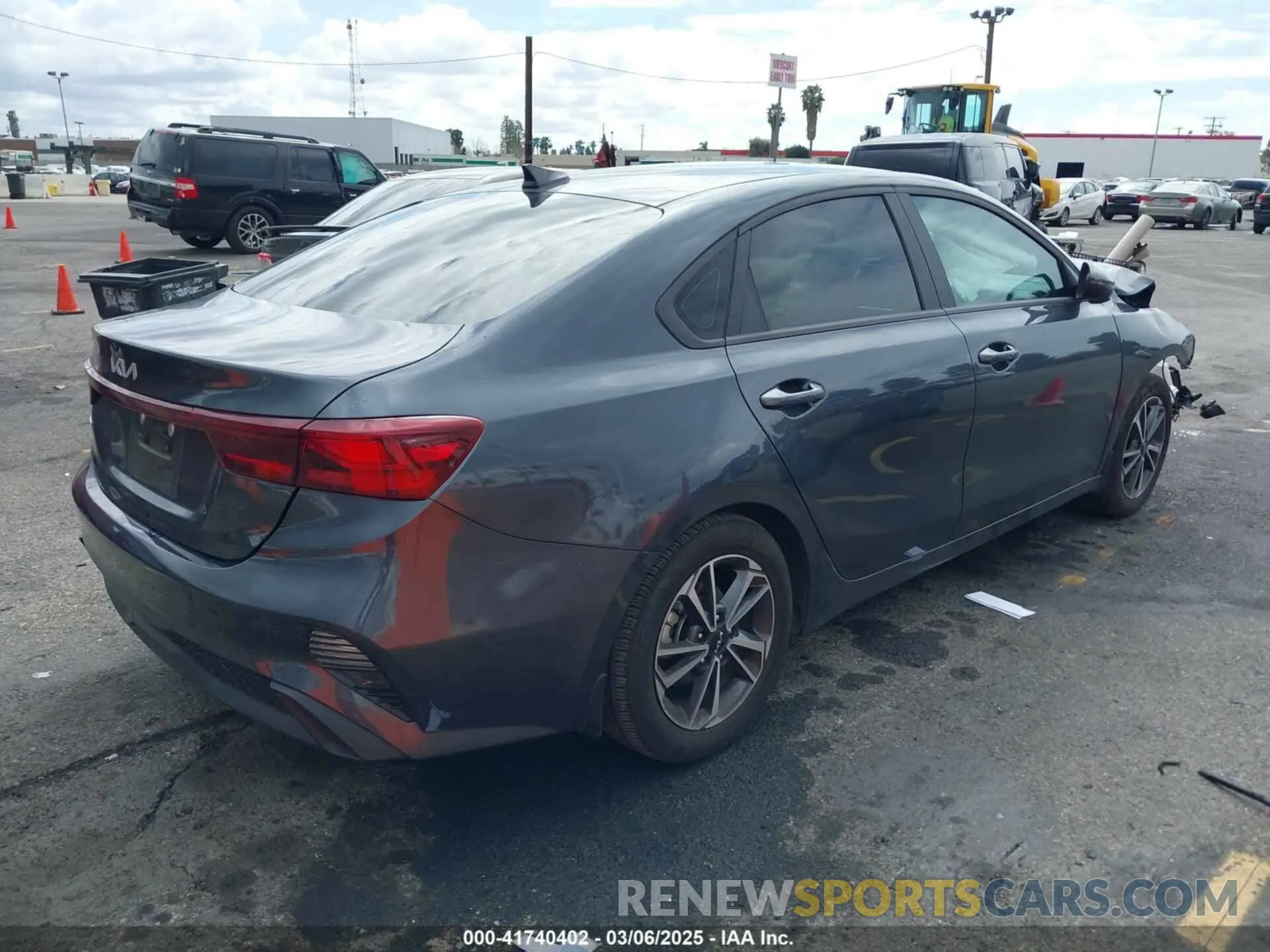4 Фотография поврежденного автомобиля 3KPF24ADXRE712291 KIA FORTE 2024