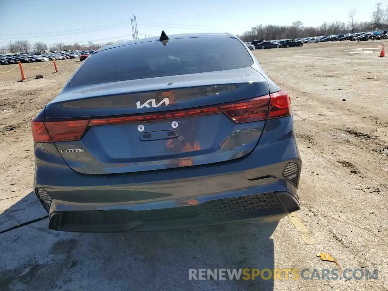 6 Photograph of a damaged car 3KPF24ADXRE715207 KIA FORTE 2024