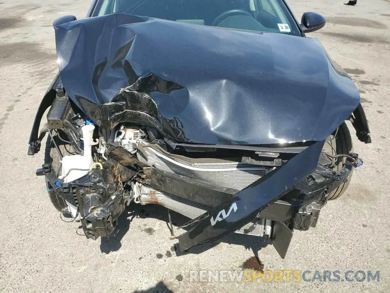 11 Photograph of a damaged car 3KPF24ADXRE719712 KIA FORTE 2024
