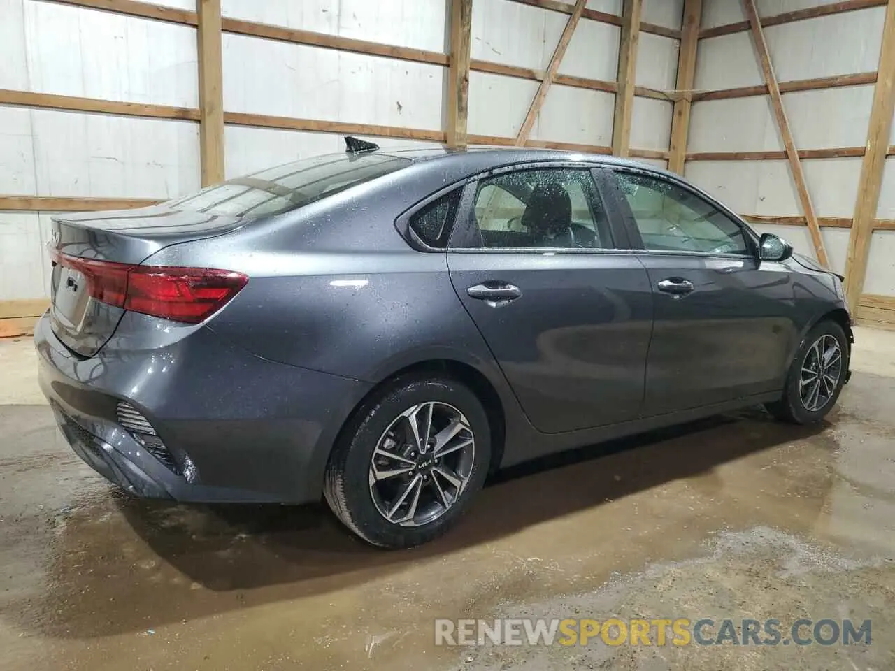 3 Photograph of a damaged car 3KPF24ADXRE739913 KIA FORTE 2024