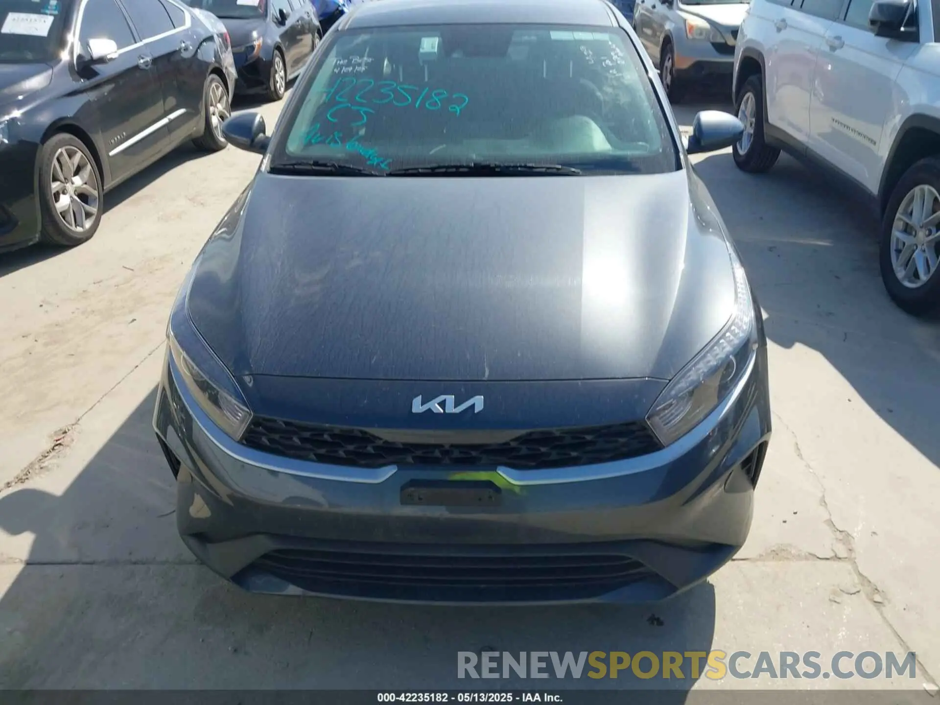 12 Photograph of a damaged car 3KPF24ADXRE753925 KIA FORTE 2024