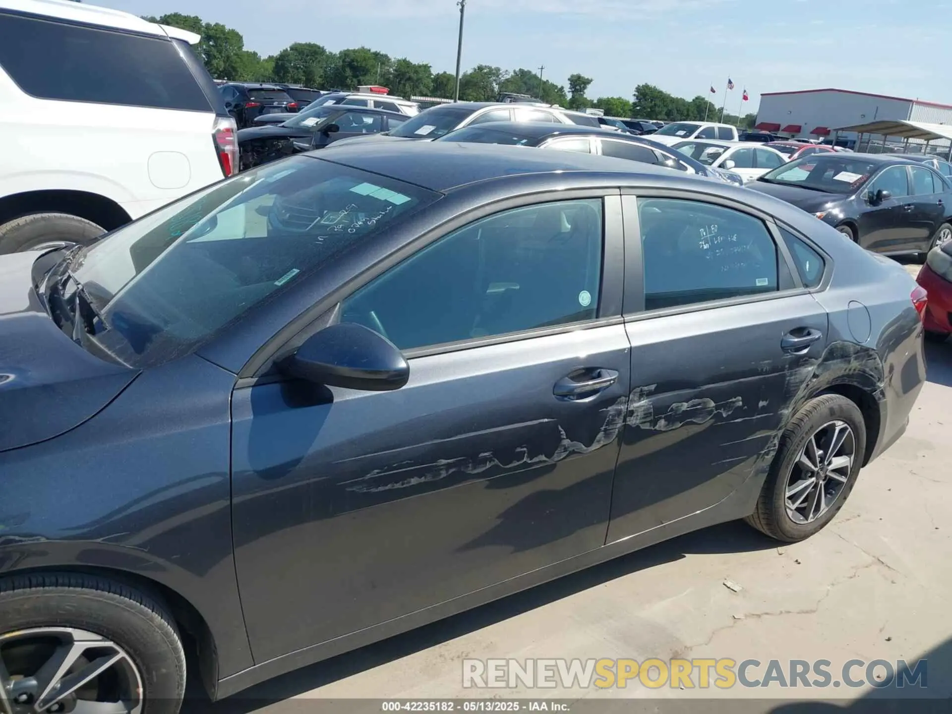 6 Photograph of a damaged car 3KPF24ADXRE753925 KIA FORTE 2024