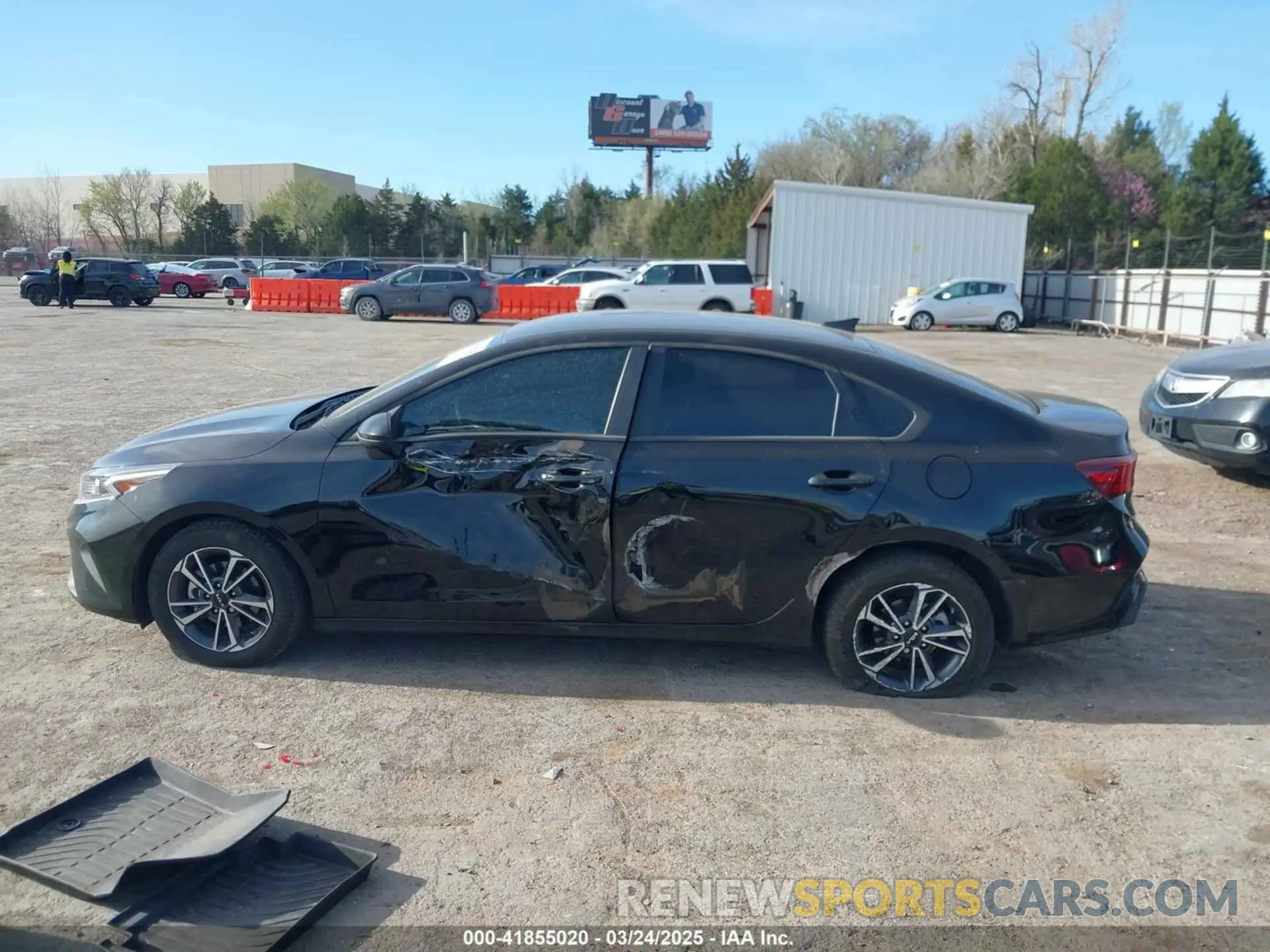 14 Photograph of a damaged car 3KPF24ADXRE759482 KIA FORTE 2024
